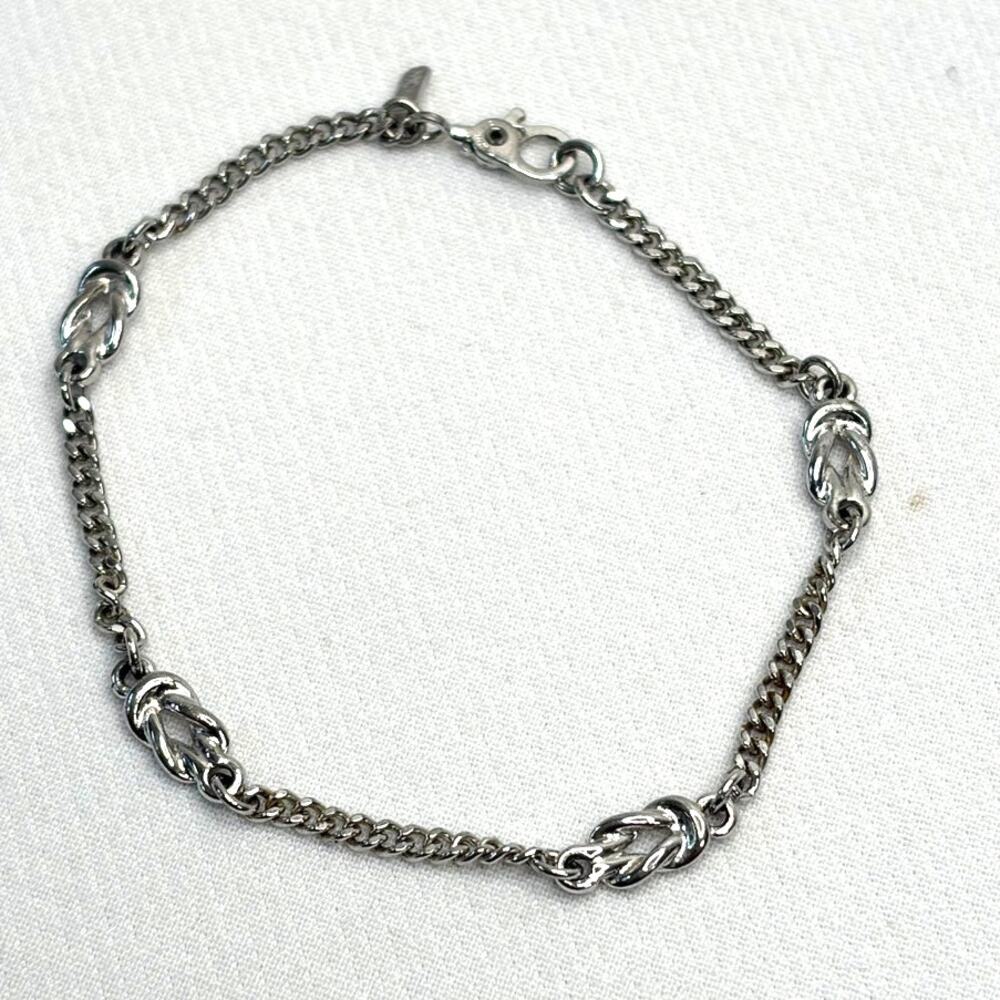 Monet Love Knot Chain Link Bracelet Dainty Silver Tone 7" Eternal Knot